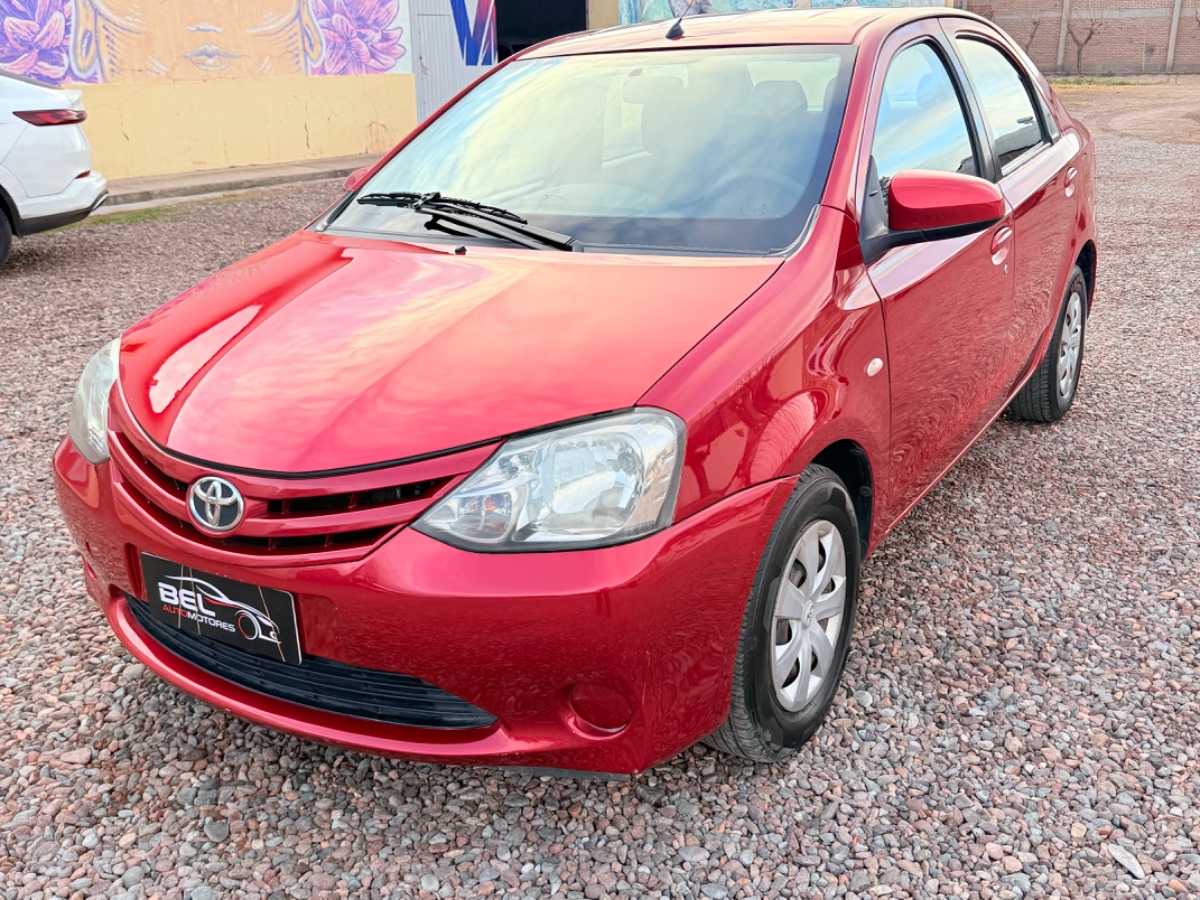 Toyota Etios 2013