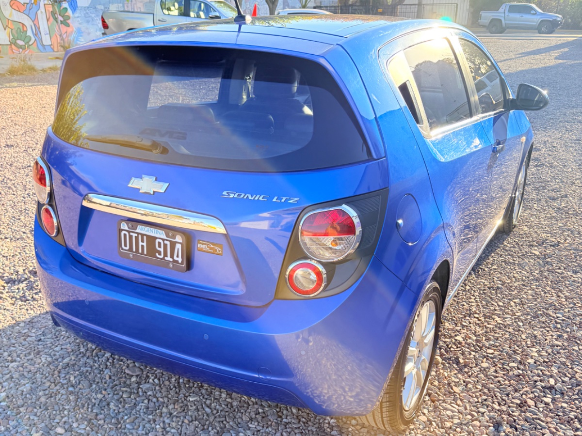Chevrolet Sonic LTZ 2014 — foto 4
